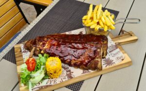 bbq rebra u džek denijels sosu