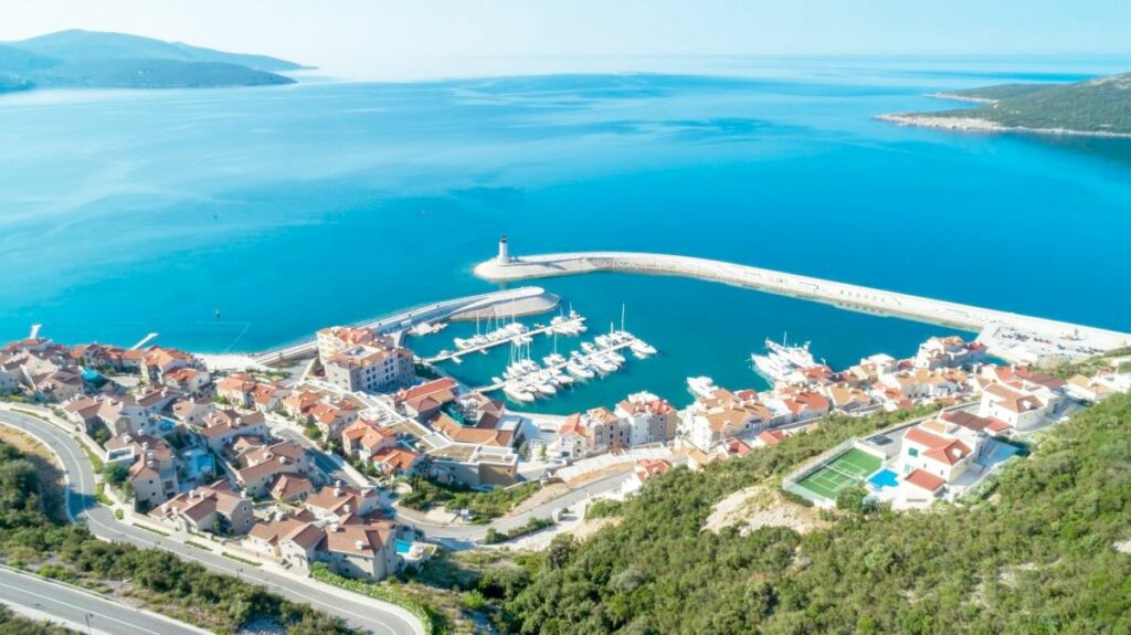 Luštica Bay