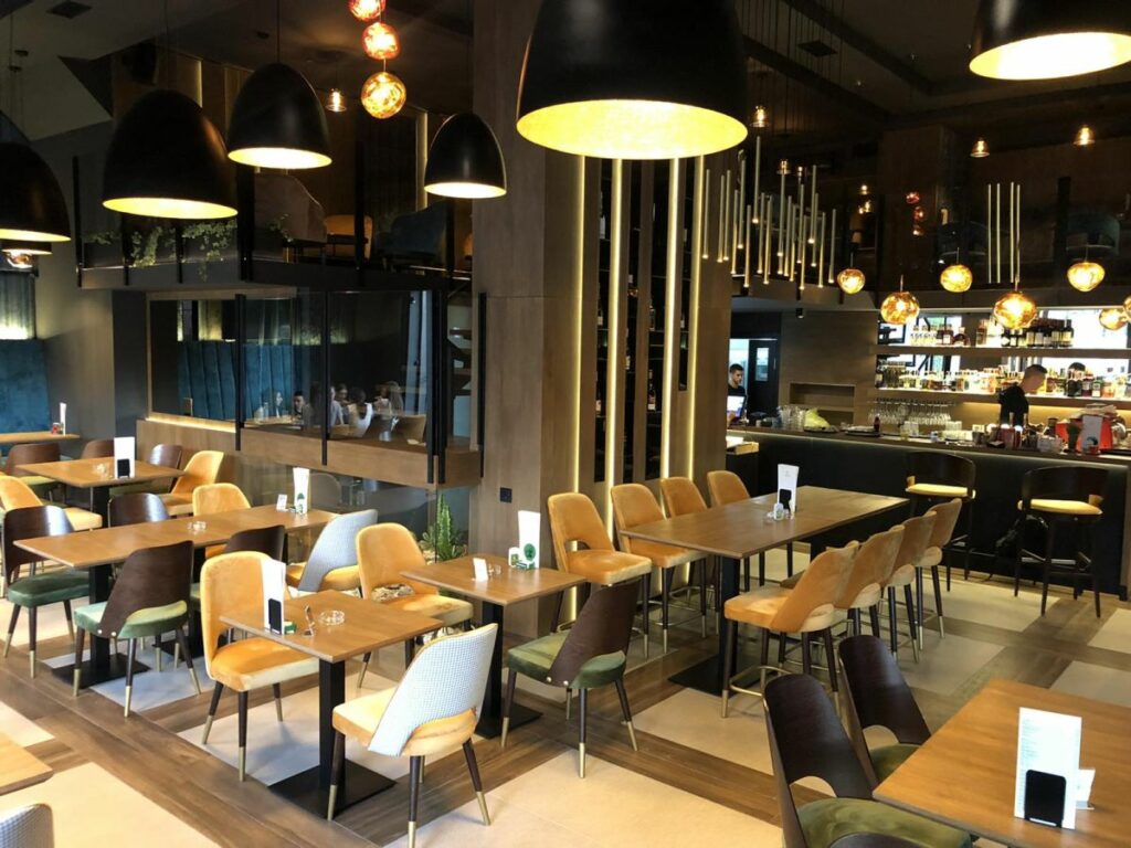 kafe restoran trezor novi sad