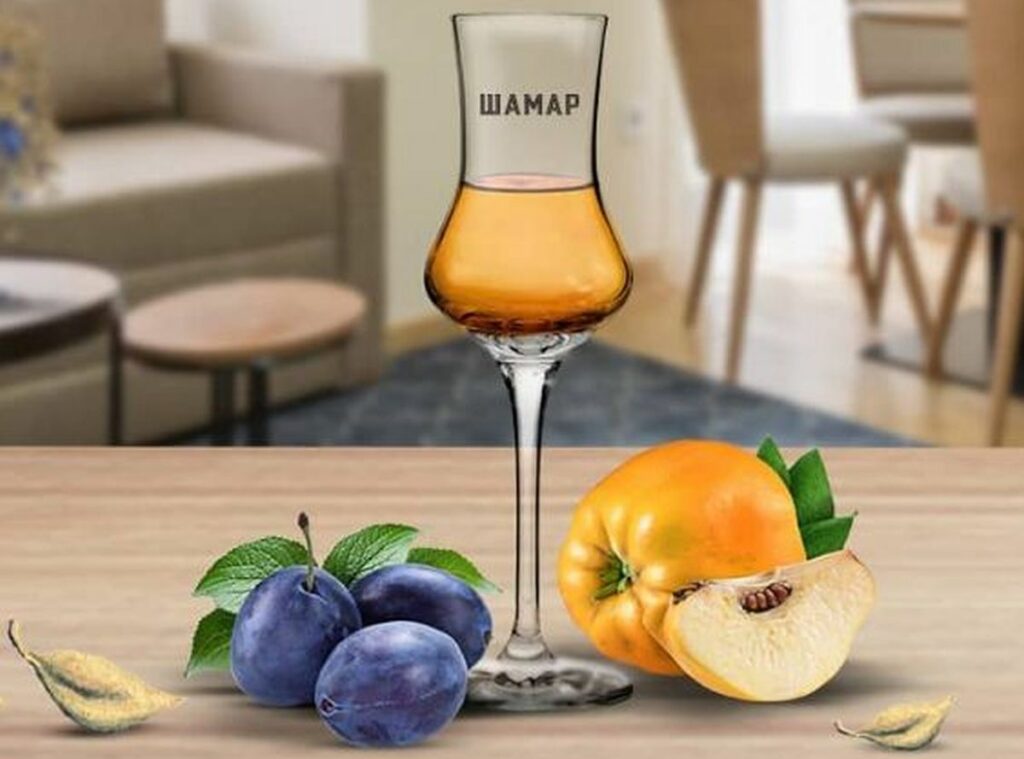 šamar rakija čašica