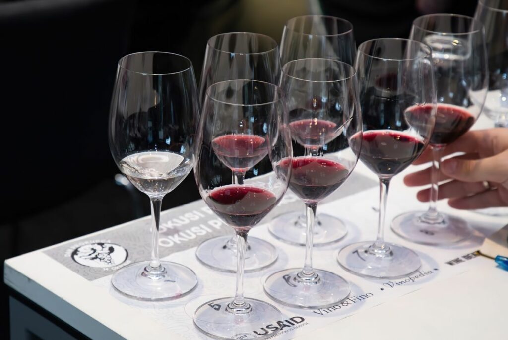 vino prokupac čaša