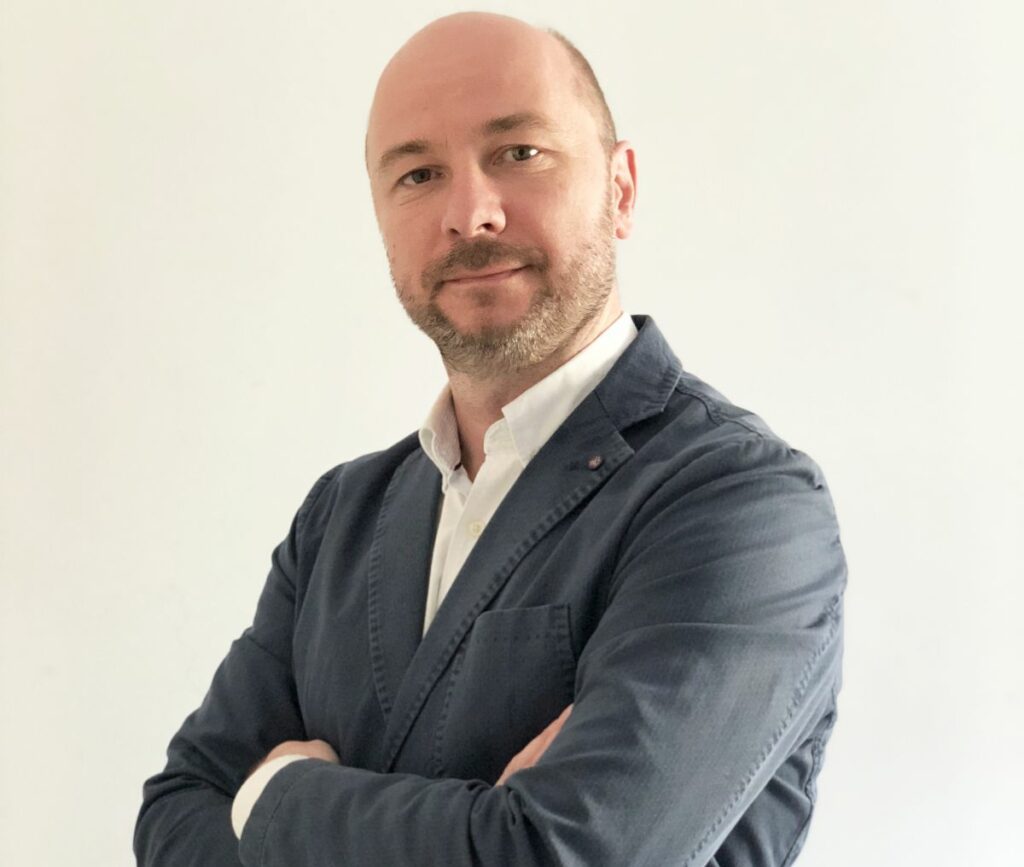 Darko Kono Bar COCA COLA