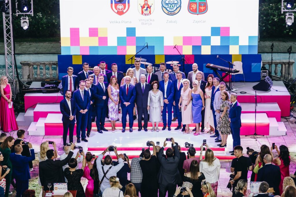 Naled Ukusi Srbije grupna fotka