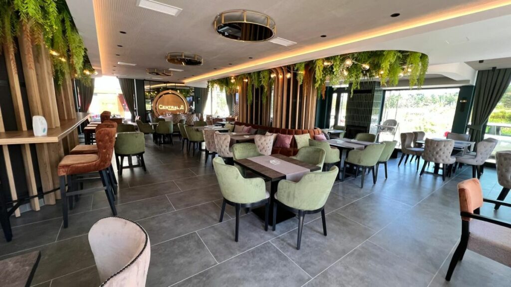 Central D novi restorani enterijer