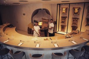 Crust Pizza Bar naslovna