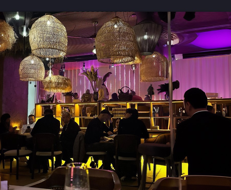 Casa and Casa restoran