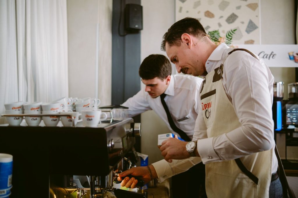 Drive Cafe kafa samousluzni koncept