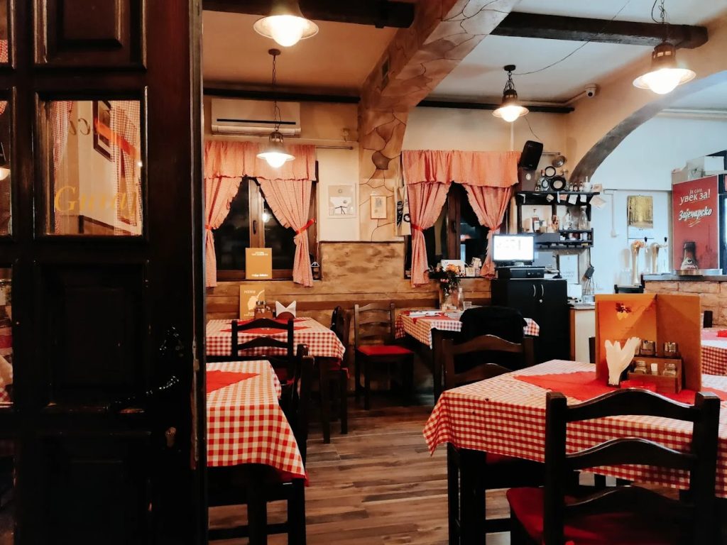 kafana pod lozom, price iz kafane